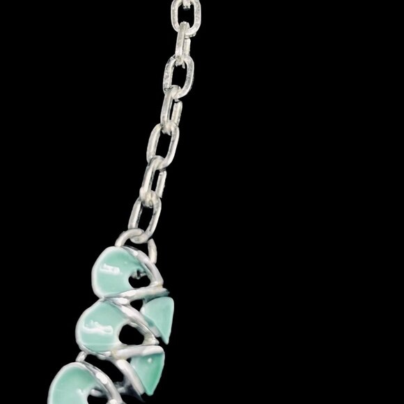 Vintage Silver Tone And Green Enamel Choker Necklace (5305) - Picture 5 of 7